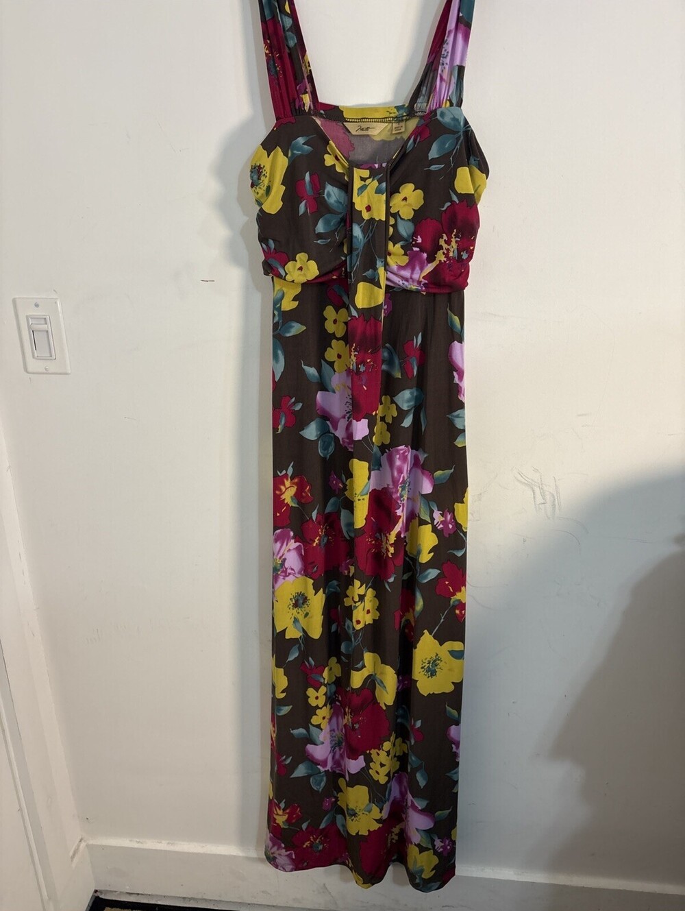 Motto Bold Floral Maxi Dress Size S Sleeveless Wide Straps Yellow Pink on Brown